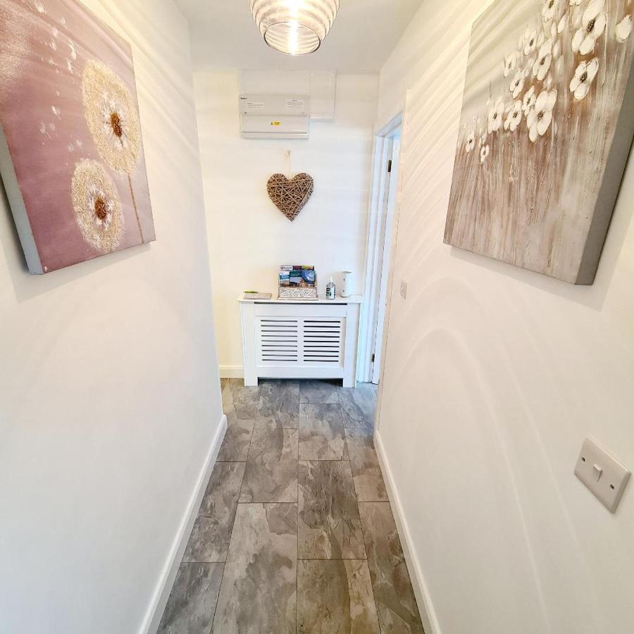 Beautiful 2 Bedroom Annexe In Popular Town Location Narberth Exterior foto